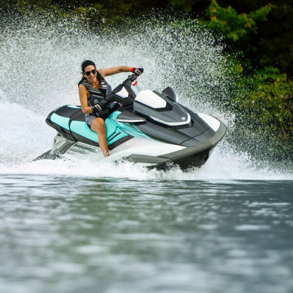 2022-Yamaha-FX-HO-EU-White-Action-006-03-600x600.jpg